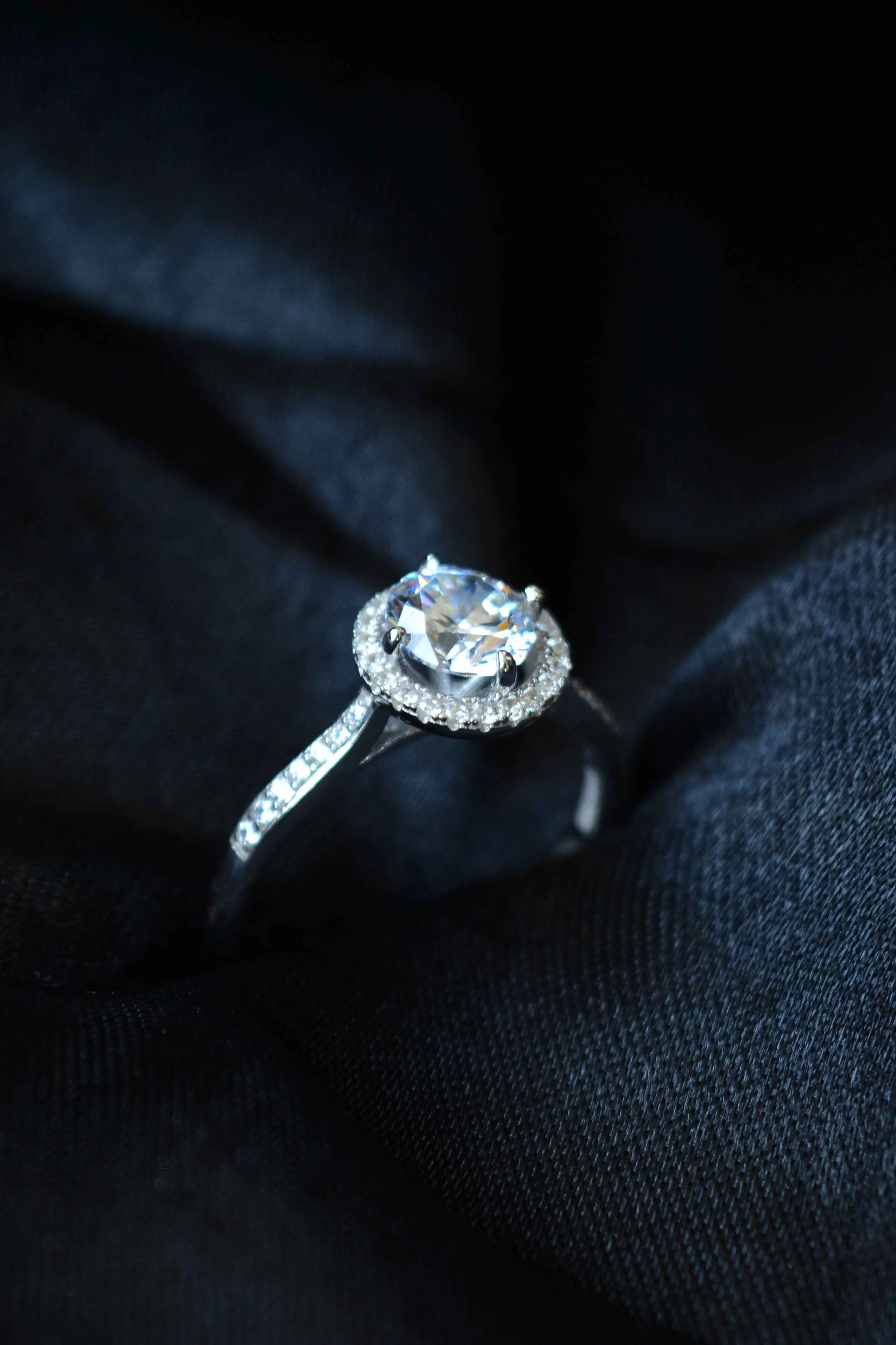 Silver Sparkling Regal ring